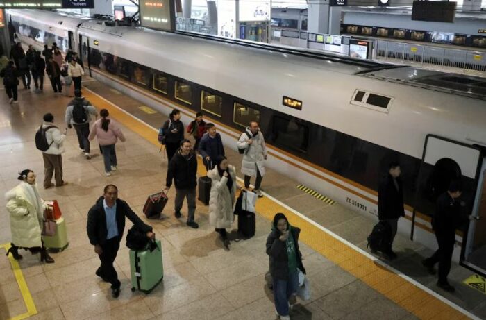 China prevé un récord de 9.500 millones de viajes por el comienzo del Año Nuevo Lunar