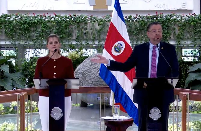 Rodrigo Chaves y Laura Fernández se reunirán con Trump y otros mandatarios para discutir programa “Escudo de las Américas”