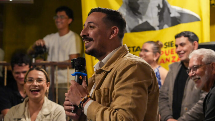 Ariel Robles salió en defensa de los votantes del Frente Amplio y respondió a Presidente Chaves