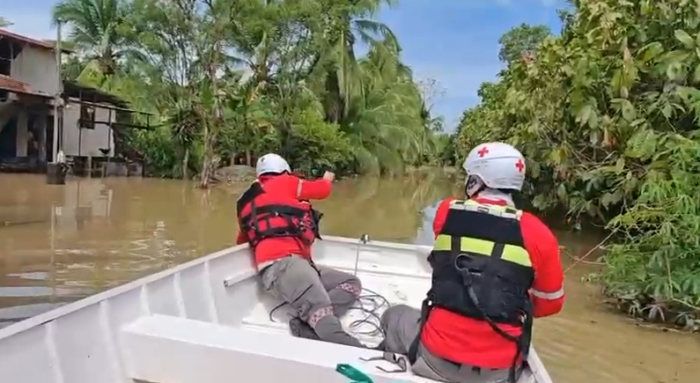 CNE atiende más de 100 familias en Matina y mantiene 86 personas en albergue en Sixaola por lluvias en el Caribe