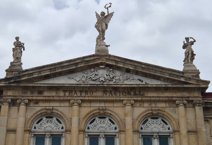 Sector cultura expresa indignación y pide sentar responsabilidades por daños irreversibles en Teatro Nacional