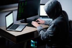 Bancos piden ajustes al proyecto que los obliga a responder por estafas electrónicas y advierten impacto en el sistema financiero