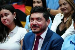 Ministro dice estar de acuerdo con suscribir fideicomisos para atender órdenes sanitarias en centros educativos