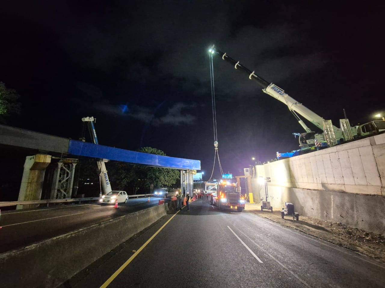 Alcalde de Cartago pide mayor iluminación en viaducto de Taras tras daños a vehículos por lanzamiento de objetos