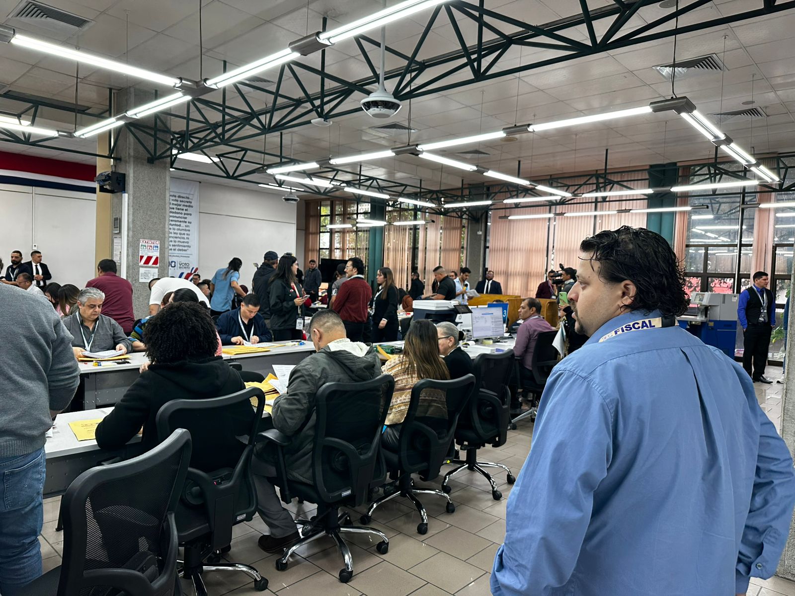 ¿Cómo avanza el proceso de escrutinio de votos en el TSE?