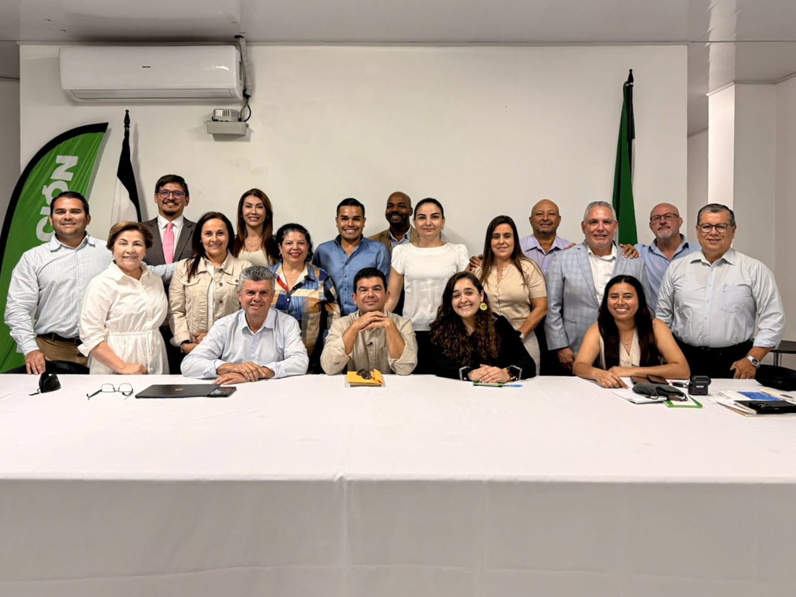 Presidenta electa se dirigió a la próxima bancada del PLN: “Trabajemos juntos, ayúdenme”