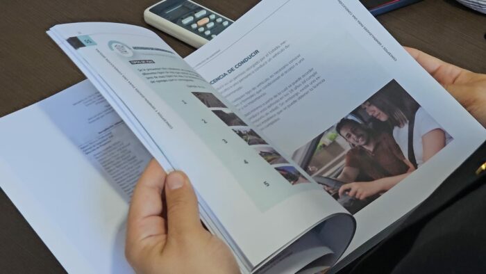 Nuevos ‘Manuales del Conductor’ para automóviles y motocicletas estarán disponibles desde el lunes