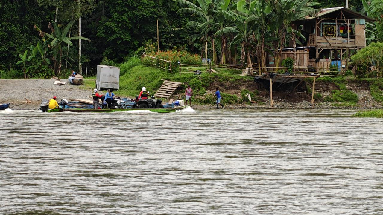 Autoridades mantienen atención de familias afectadas por inundaciones y lluvias en el Caribe