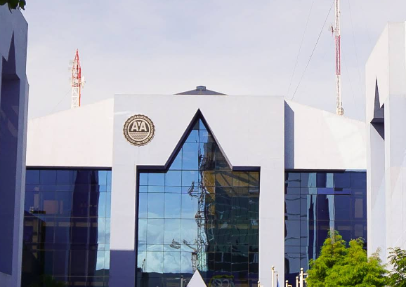 AyA defiende calidad del agua y dice que muestreos de ARESEP no representan peligro para la salud pública