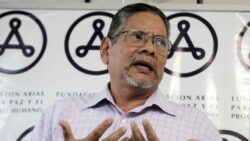 Fiscalía se enfocará en autores intelectuales de asesinato de Roberto Samcam tras detención de posible sicario