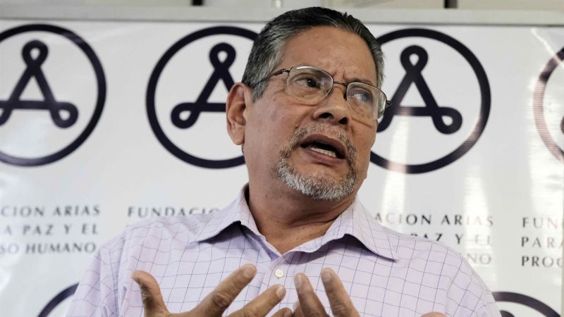 Fiscalía se enfocará en autores intelectuales de asesinato de Roberto Samcam tras detención de posible sicario