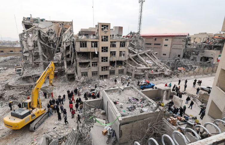 Donald Trump dijo que Estados Unidos golpeará “muy duro” a Irán la próxima semana