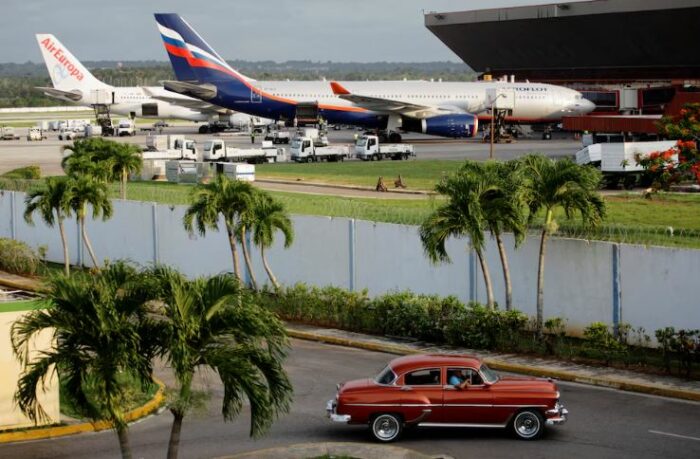 Cuba prolonga hasta abril la escasez de combustible para aviones en todos sus aeropuertos