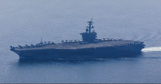 El Pentágono dijo que los misiles iraníes no alcanzaron al portaaviones Abraham Lincoln: “Ni siquiera se acercaron”