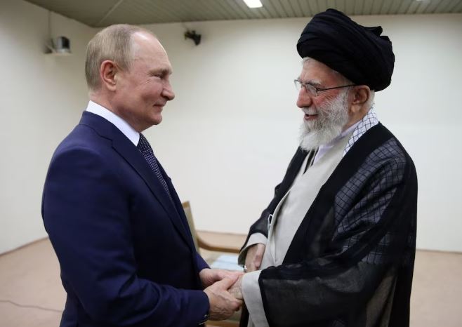 Putin condena el asesinato de Khamenei y envía condolencias a Irán