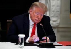 Trump dijo que las operaciones contra Irán podrían durar casi un mes