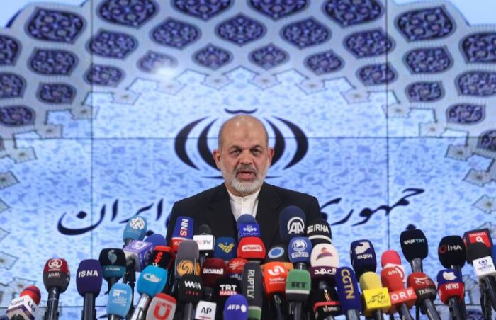 Irán designó al frente de la Guardia Revolucionaria a Ahmad Vahidi, líder militar prófugo de la justicia argentina acusado de la voladura de la AMIA