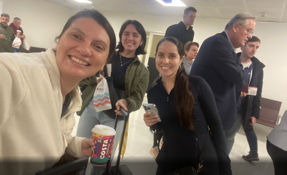 Cancillería evacúa a 30 costarricenses desde Emiratos Árabes Unidos y pide no permanecer en Medio Oriente