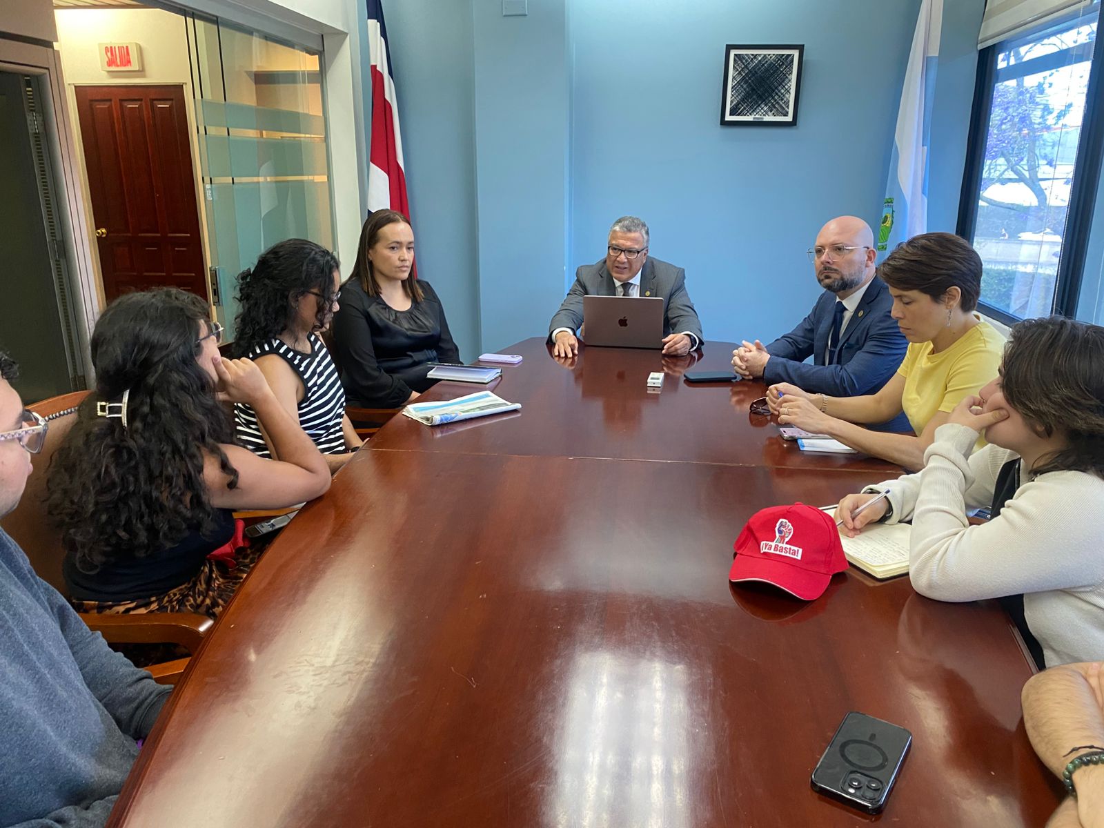 Estudiante de la UCR al rector: “Nos está avergonzando como universidad constantemente”