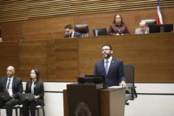 Hacienda presentará nuevo proyecto sobre eurobonos para que próximo Congreso tome decisión