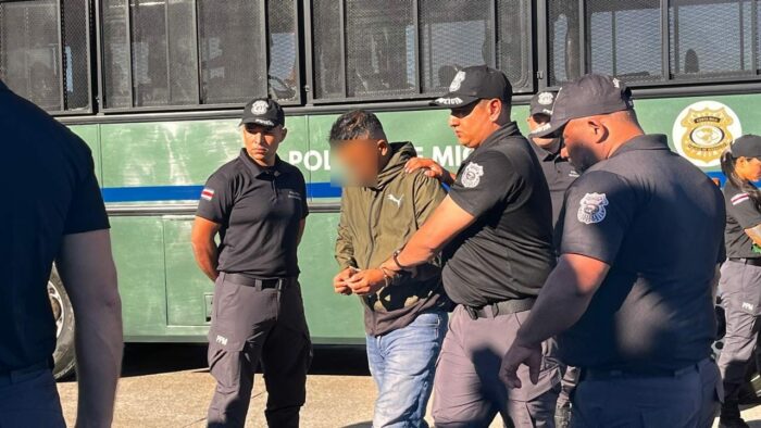 Migración deportó a 33 extranjeros que cumplieron condenas en Costa Rica