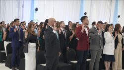 Colegio de Médicos cuestiona supuesta escasez de especialistas ante nuevas incorporaciones