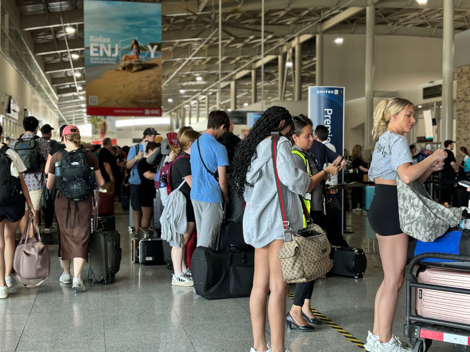 Aeropuerto de Guanacaste rompe récord con casi 15 mil pasajeros en un solo día #NM935