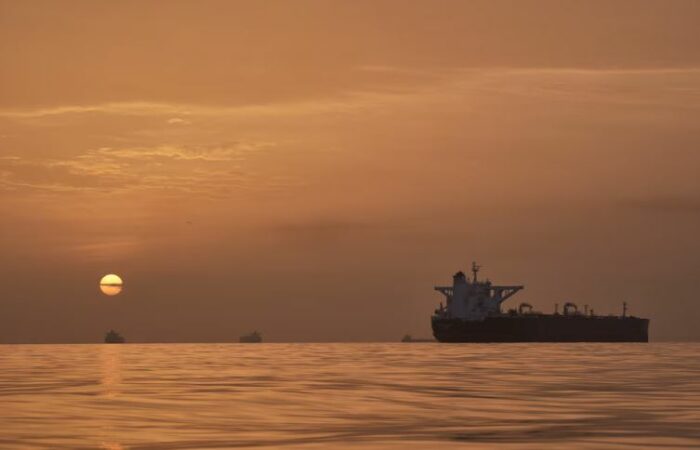 Estados Unidos evalúa impulsar una nueva coalición internacional para restablecer la navegación en el estrecho de Ormuz