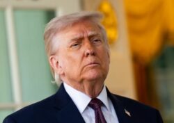 En medio del bloqueo total al estrecho de Ormuz, Trump reabrió las negociaciones con Irán