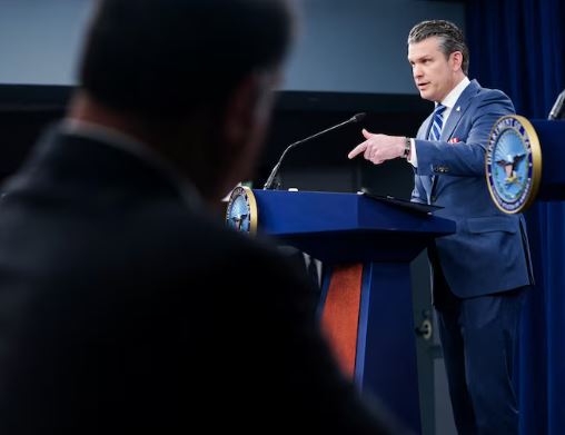 Pete Hegseth, jefe del Pentágono: «Estados Unidos bloqueará los puertos iraníes el tiempo que sea necesario»