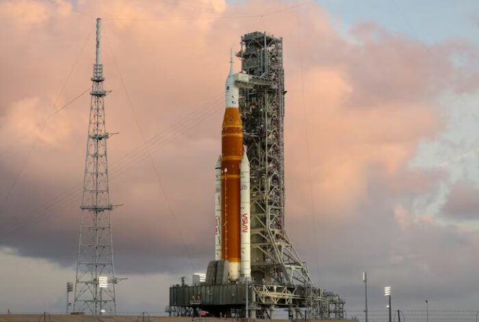 La NASA comienza la carga de combustible del cohete de Artemis II para su lanzamiento