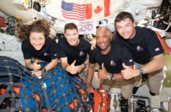 Del homenaje a la esposa del comandante a una “selfie”: los hitos más emotivos de Artemis II rumbo a la Luna