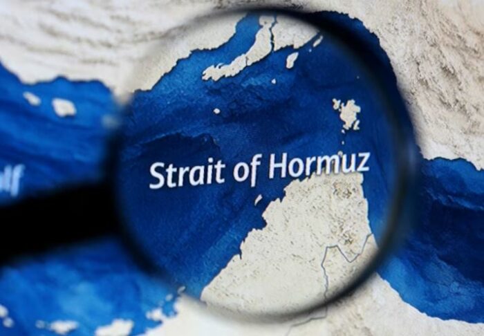 Irán anunció que el estrecho de Ormuz estará abierto a la navegación durante el cese del fuego acordado con EEUU