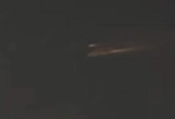 ¿Meteoro? ¿OVNI? Expertos explican destello que se observó en el cielo la noche del martes