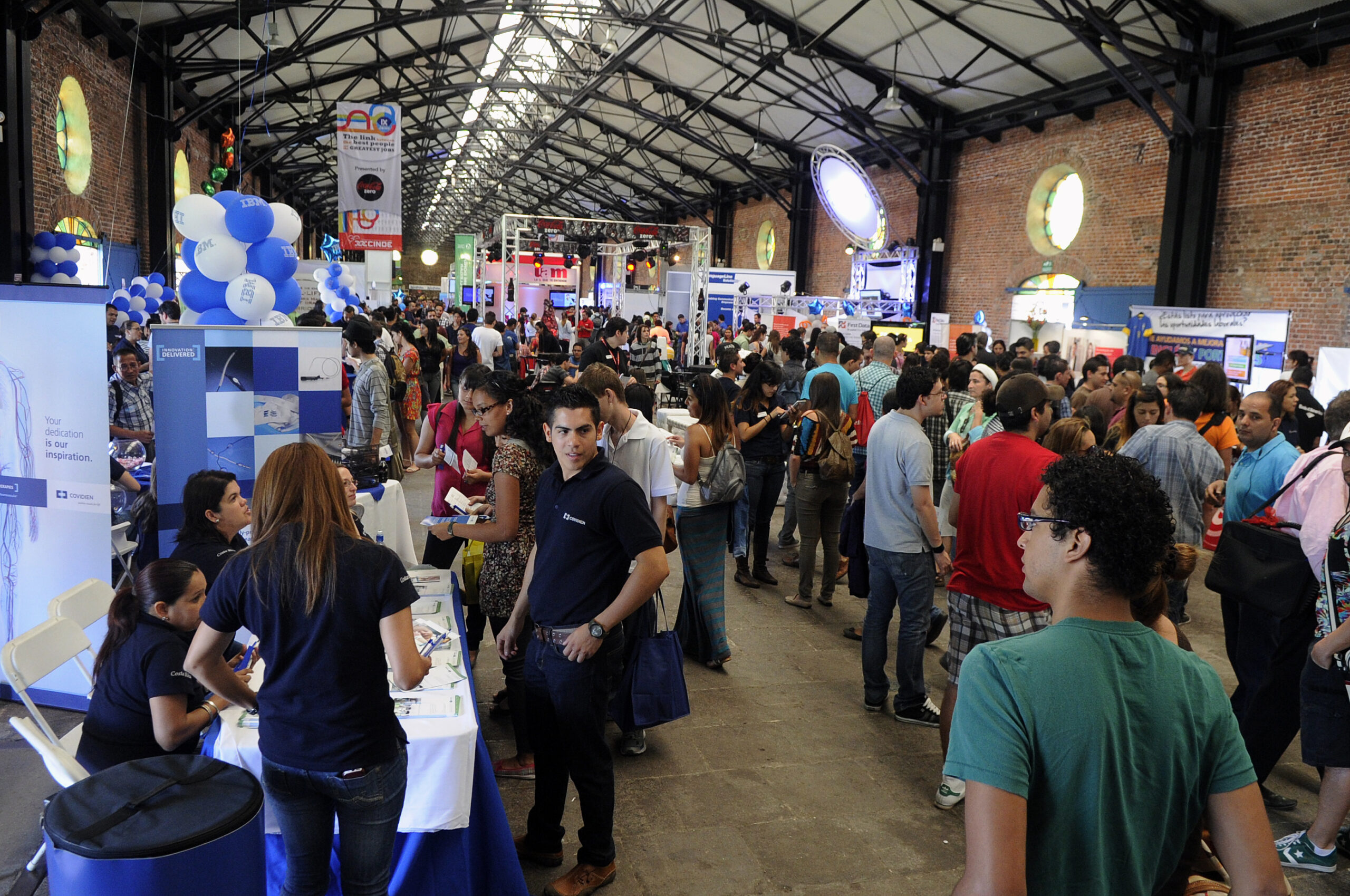 Feria de empleo Hello Brete ofrece más de 1.500 puestos este lunes en la Antigua Aduana