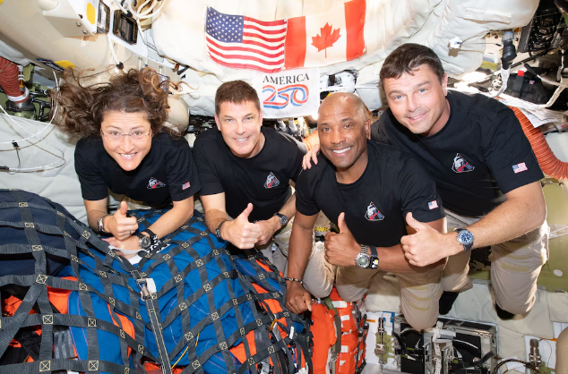 Cuál es la razón por la que la NASA exige dos horas de espera tras el descenso de Orión al océano en Artemis II