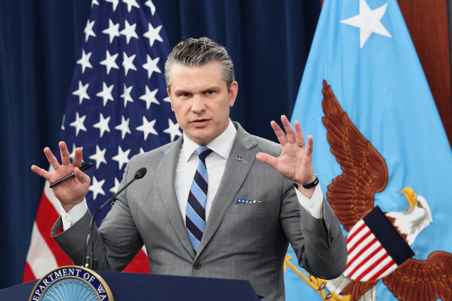 Pete Hegseth dijo que Europa debe colaborar más para liberar el estrecho de Ormuz: “No debería ser una lucha exclusiva de EEUU”