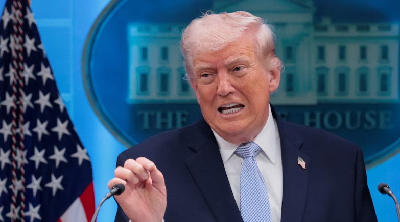 Trump anunció un alto el fuego de dos semanas con Irán y dijo que el régimen acordó abrir el estrecho de Ormuz #NM935