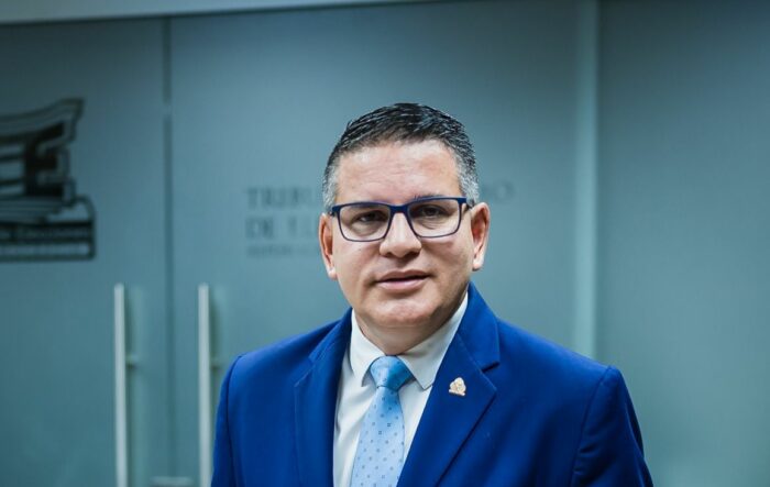 Defensa de Marulin Azofeifa espera quórum para votación de informes sobre supuesto acoso de Fabricio Alvarado