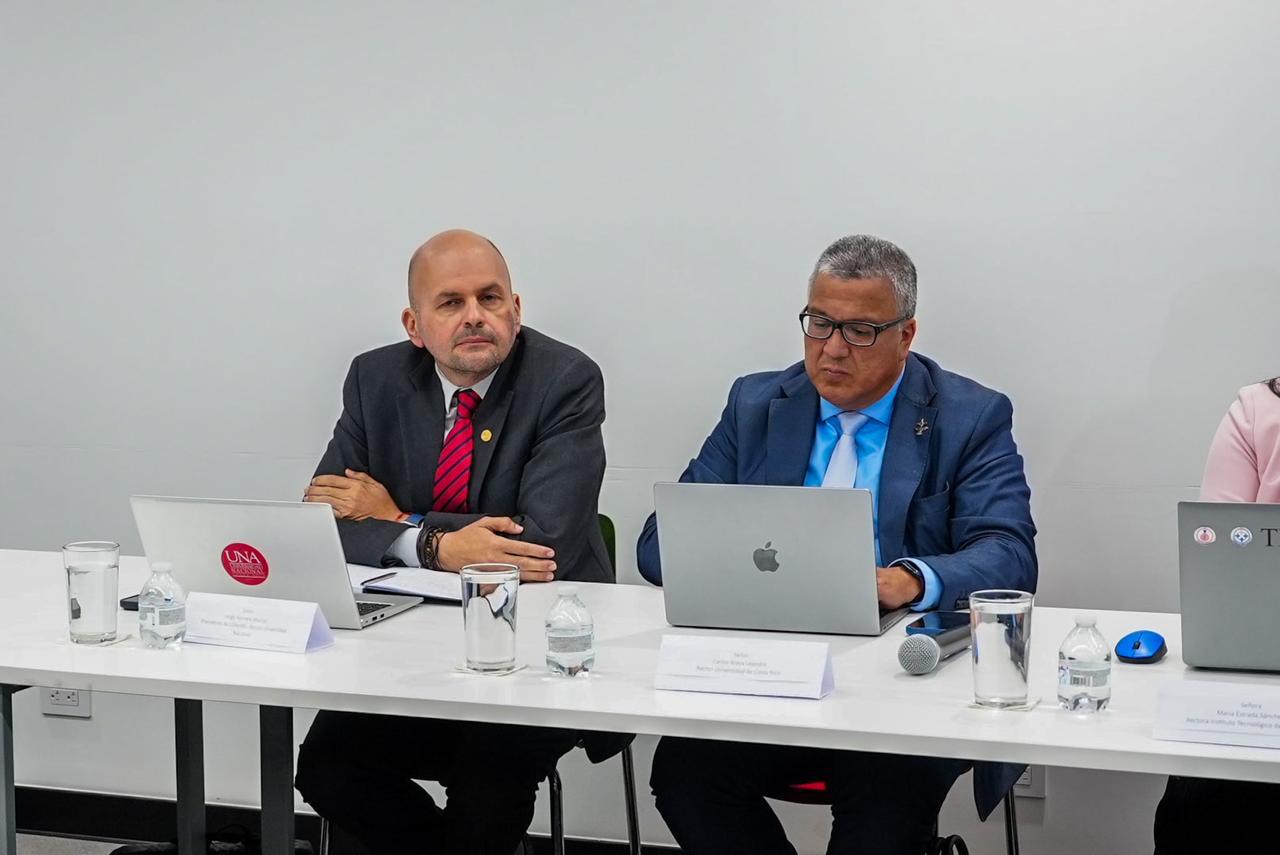 Rectores prometen “argumentos” en propuesta de crecimiento del FEES 2027 que presentarán este martes