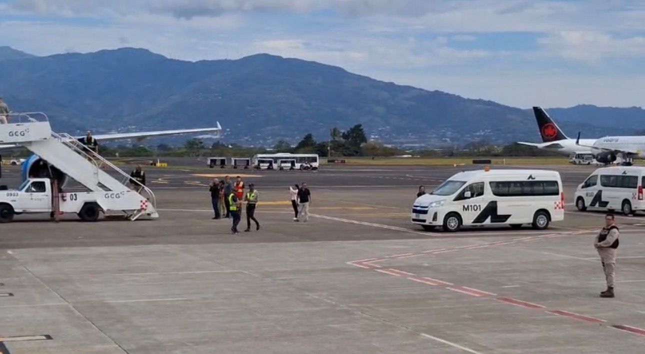 Segundo vuelo con deportados de Estados Unidos llega este viernes al país #NM935