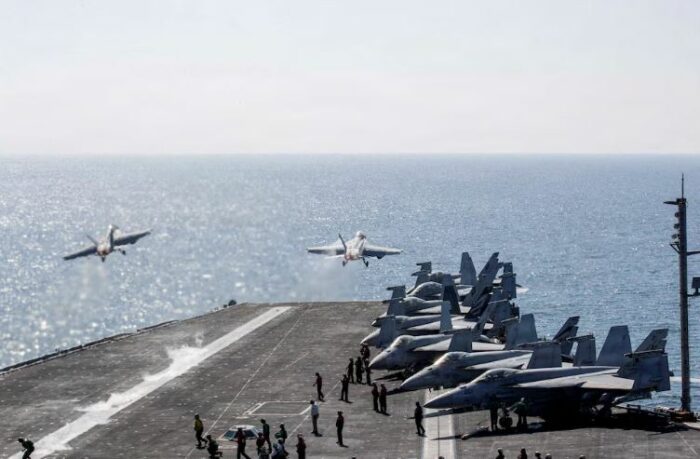 Estados Unidos pone en marcha el operativo “Proyecto Libertad” para escoltar a los barcos comerciales atrapados en el estrecho de Ormuz
