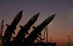La Guardia Revolucionaria de Irán amenazó con extender la guerra “más allá de la región” si Estados Unidos reanuda los ataques