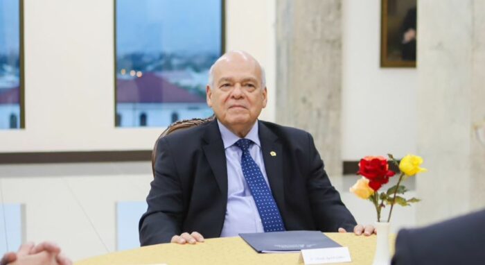 Orlando Aguirre muestra apertura a cambios en prisión preventiva ante reunión con la Presidente Fernández