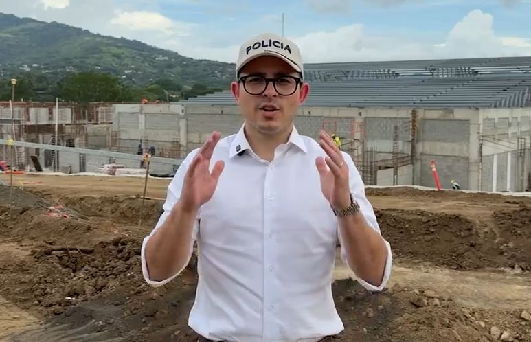 Ministros de Justicia y Seguridad visitan este martes El Salvador y buscarán replicar “procesos” en la nueva cárcel