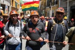 Sectores afines a Evo Morales continúan su avance hacia La Paz y aumentan la tensión en Bolivia tras dos semanas de bloqueos