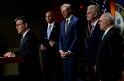 Los republicanos bloquearon la votación de una resolución que obligaba a Trump a finalizar la guerra contra Irán