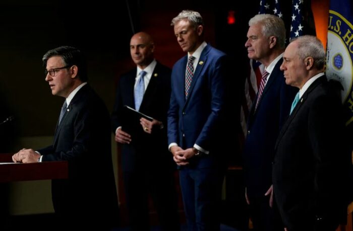 Los republicanos bloquearon la votación de una resolución que obligaba a Trump a finalizar la guerra contra Irán