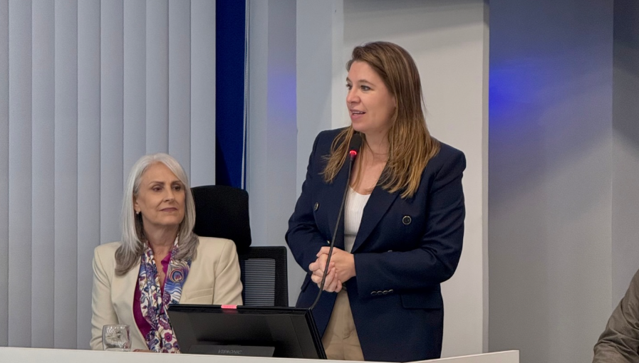 Diputada Claudia Dobles pide ‘disposición seria al diálogo’ de la Presidenta Laura Fernández