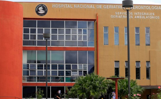 AGECO urge medidas alternas ante habilitación de nuevo hospital geriátrico hasta el 2038